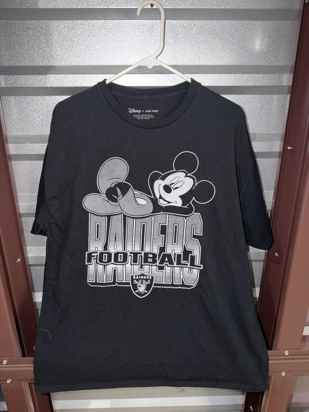 Disney X Junk Food NFL Las Vegas Raiders Mickey Mouse Shirt Size Large L