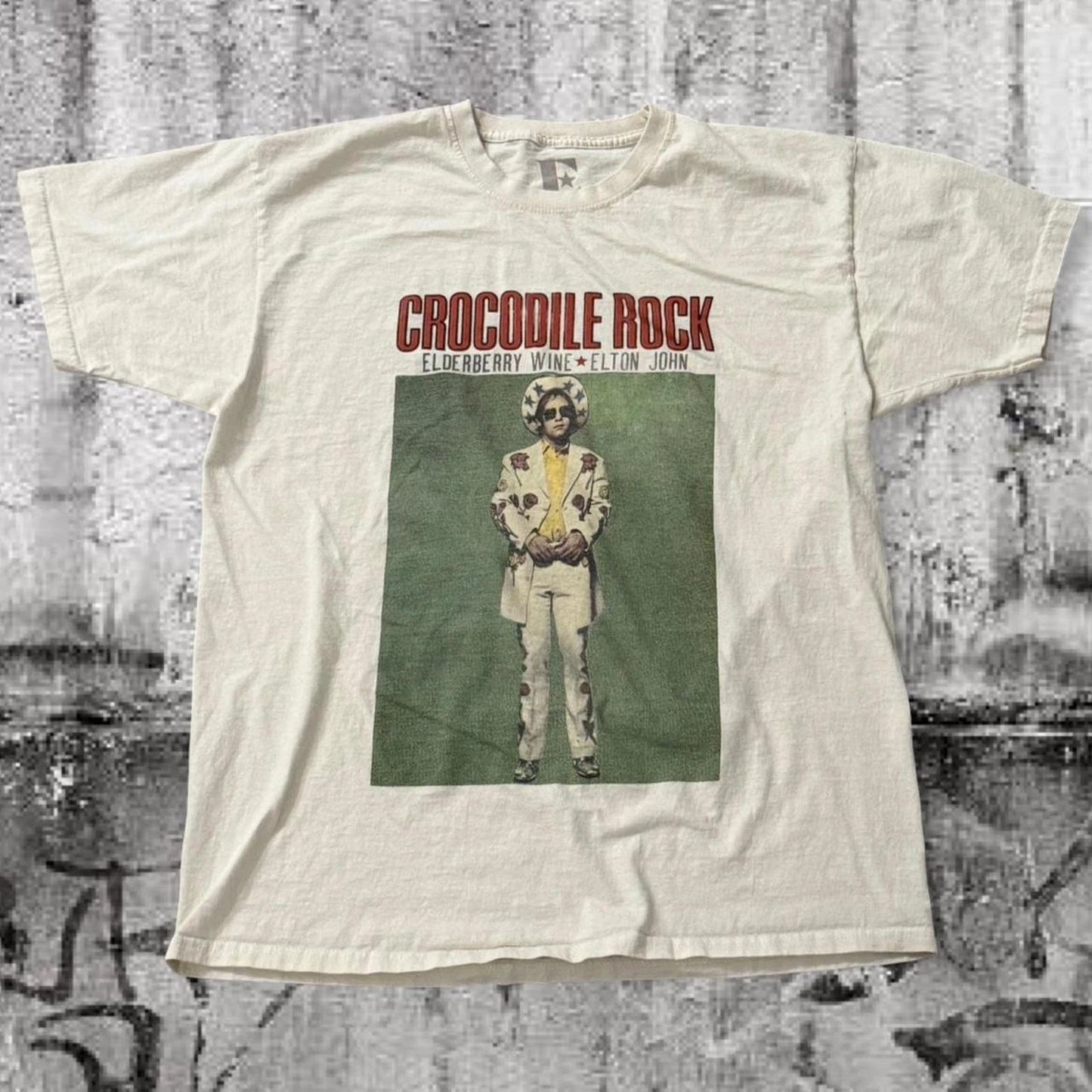 Elton John Crocodile Rock / Elderberry Wine Graphic T-Shirt – XL