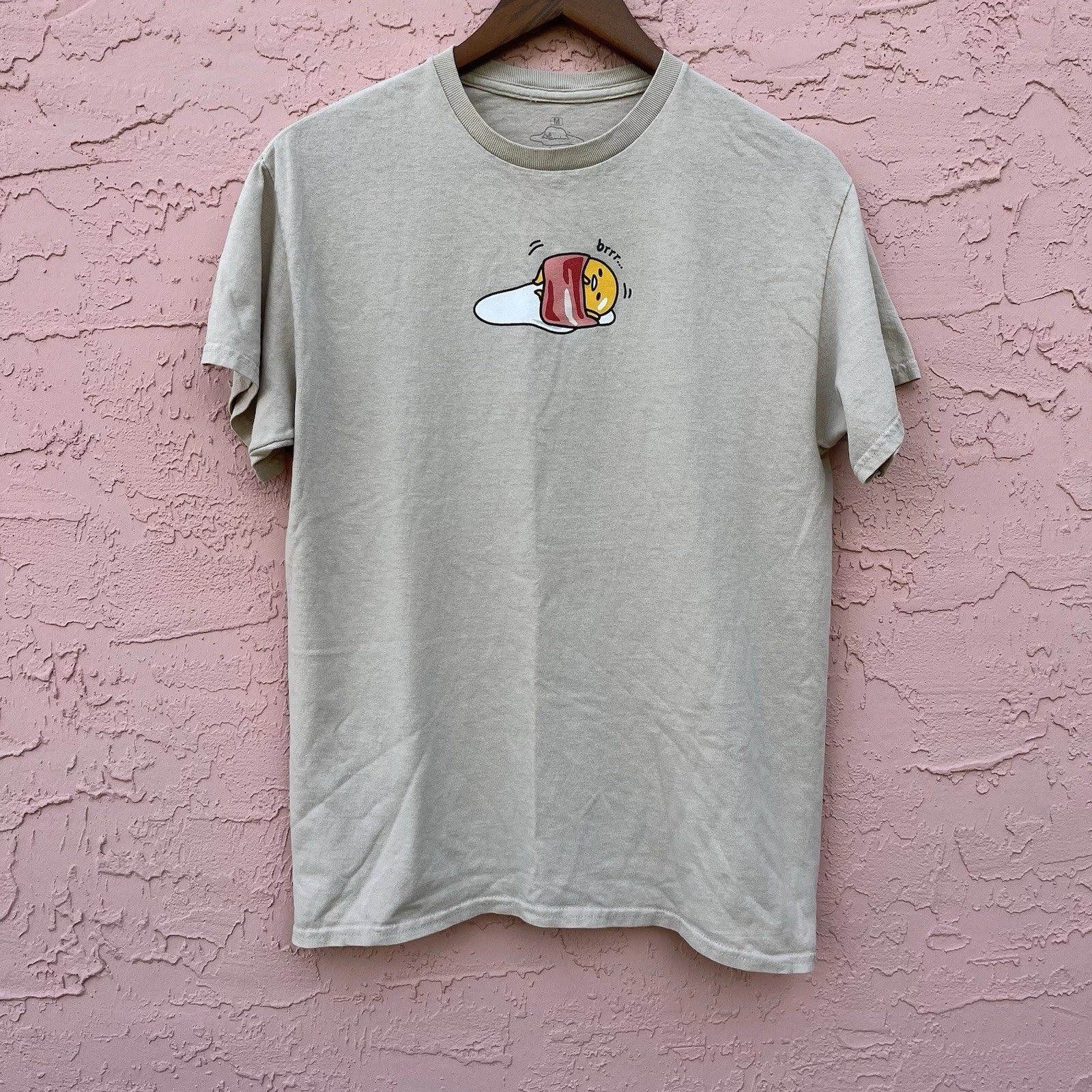 Gudetama Graphic T-Shirt The Lazy Egg Bacon Adult Size Medium Sanrio